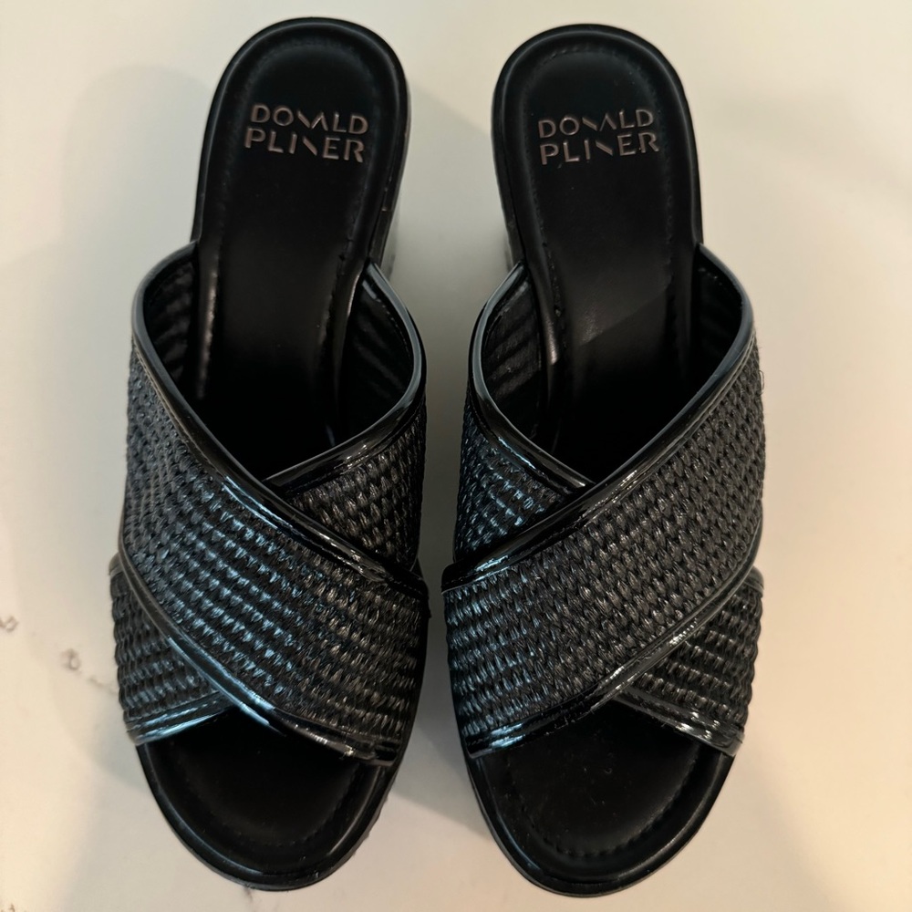 Donald Pliner Black Ilonar Raffia Wedge Sandals, 9